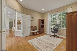 5 Rue Cezanne, Franklin Township, NJ 08873 - Photo 9