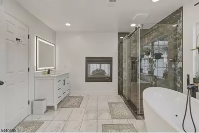 5 Rue Cezanne, Franklin Township, NJ 08873 - Photo 21