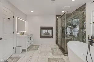 5 Rue Cezanne, Franklin Township, NJ 08873 - Photo 21