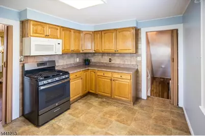 3 Lucien Pl, Linden, NJ 07036 - Photo 19