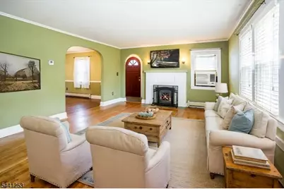 3 Lucien Pl, Linden, NJ 07036 - Photo 7