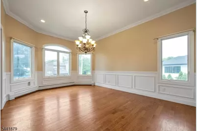 18 Berkshire Pl, Englewood, NJ 07632 - Photo 11