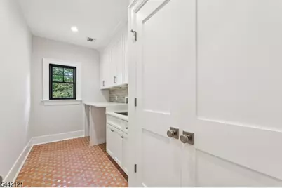 25 Beverly Rd, Madison, NJ 07940 - Photo 35