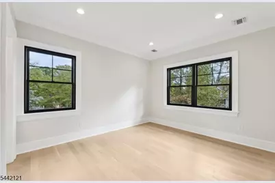 25 Beverly Rd, Madison, NJ 07940 - Photo 33