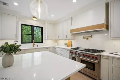 25 Beverly Rd, Madison, NJ 07940 - Photo 13