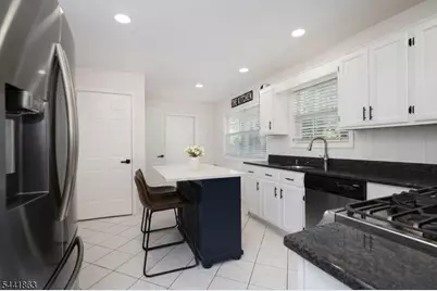 20 Cliff Ave, Woodbridge Township, NJ 08863 - Photo 11
