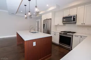 14 Clover Ct, Berkeley Heights Township, NJ 07922 - Photo 9