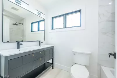 363 Park St, Hackensack, NJ 07601 - Photo 29