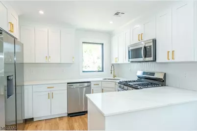363 Park St, Hackensack, NJ 07601 - Photo 21