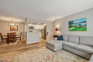 430 Poets Way, Mahwah, NJ 07430 - Photo 7