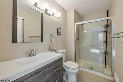 430 Poets Way, Mahwah, NJ 07430 - Photo 19