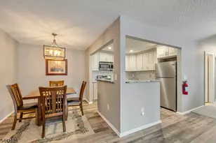 430 Poets Way, Mahwah, NJ 07430 - Photo 11