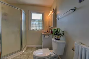 9 Walnut St, Little Falls Township, NJ 07424 - Photo 25