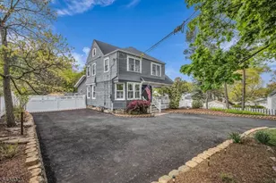 152 Long Hill Rd, Little Falls Township, NJ 07424 - Photo 3