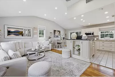 18 Stern Place, Woodbridge Township, NJ 08863 - Photo 7