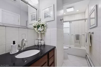 18 Stern Place, Woodbridge Township, NJ 08863 - Photo 17