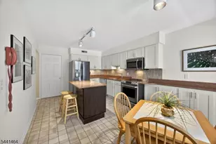 62 Manor Square, Sparta Township, NJ 07871 - Photo 17