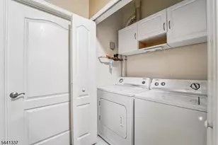 6214 Brookhaven Court, Riverdale, NJ 07457 - Photo 21