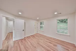 90 Chestnut St, Morristown, NJ 07960 - Photo 9