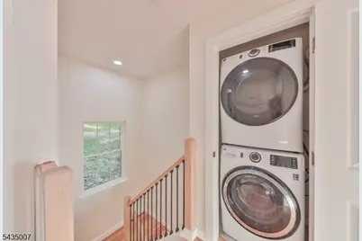 90 Chestnut St, Morristown, NJ 07960 - Photo 29