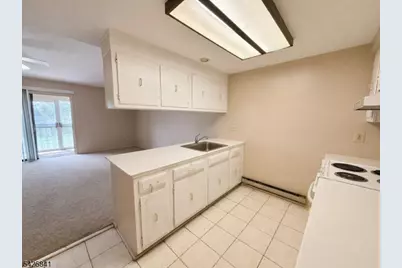 278 Crosse Dr #3F, Monroe Township, NJ 08831 - Photo 9