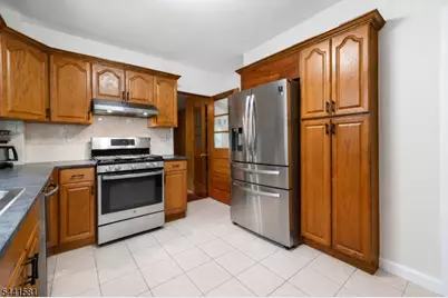 37 Fenner Ave, Clifton, NJ 07013 - Photo 7