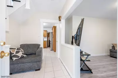 37 Fenner Ave, Clifton, NJ 07013 - Photo 3