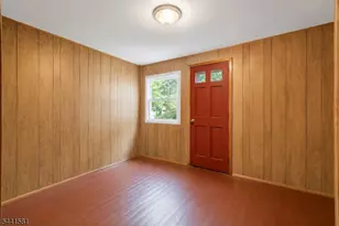 37 Fenner Ave, Clifton, NJ 07013 - Photo 9