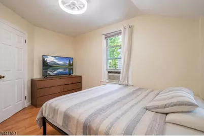 37 Fenner Ave, Clifton, NJ 07013 - Photo 13