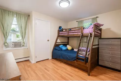 37 Fenner Ave, Clifton, NJ 07013 - Photo 15