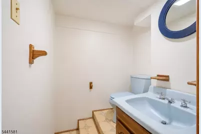 37 Fenner Ave, Clifton, NJ 07013 - Photo 21