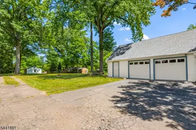 240 Summit Rd, Mountainside, NJ 07092 - Photo 23