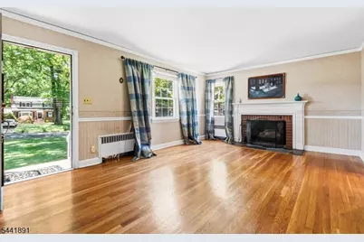 240 Summit Rd, Mountainside, NJ 07092 - Photo 7