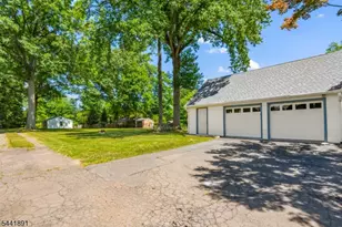 240 Summit Rd, Mountainside, NJ 07092 - Photo 25