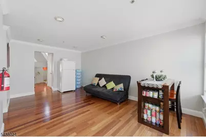726 Harbortown Blvd, Perth Amboy, NJ 08861 - Photo 11