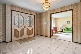 7 Glendale Ln, Fairfield, NJ 07004 - Photo 35