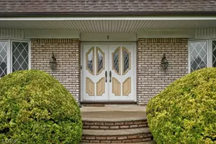 7 Glendale Ln, Fairfield, NJ 07004 - Photo 3