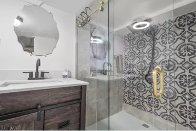 207 Van Winkle Ave, Nutley, NJ 07110 - Photo 19
