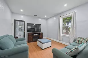 207 Van Winkle Ave, Nutley, NJ 07110 - Photo 11