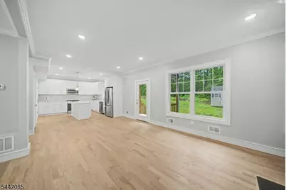 21 Willow Ave, Randolph Township, NJ 07869 - Photo 9