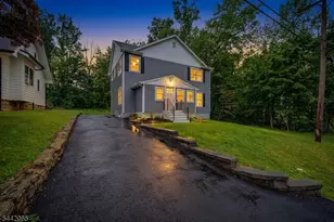 21 Willow Ave, Randolph Township, NJ 07869 - Photo 3