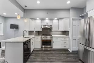 33 Myrtle Ave, Nutley, NJ 07110 - Photo 7
