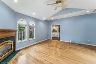 33 Myrtle Ave, Nutley, NJ 07110 - Photo 19