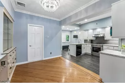 33 Myrtle Ave, Nutley, NJ 07110 - Photo 17