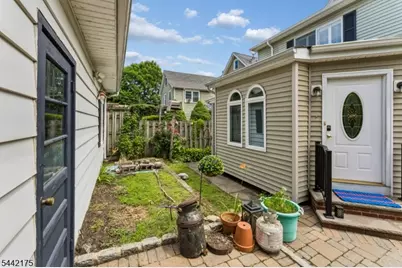 33 Myrtle Ave, Nutley, NJ 07110 - Photo 33