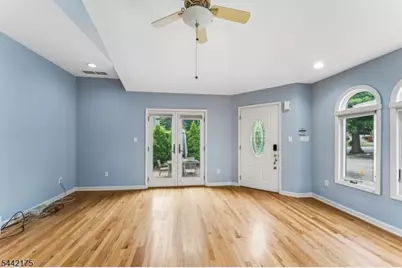 33 Myrtle Ave, Nutley, NJ 07110 - Photo 15