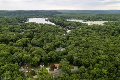 13 Cranberry Ledge Rd, Byram Township, NJ 07821 - Photo 27