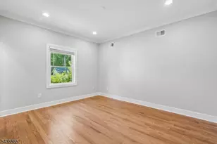 37 Burnet St, Livingston, NJ 07039 - Photo 13
