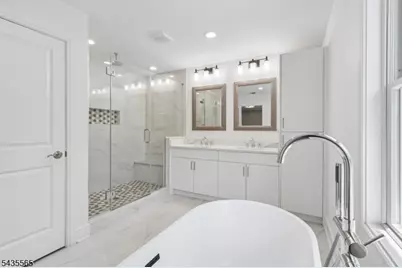 37 Burnet St, Livingston, NJ 07039 - Photo 21