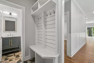 37 Burnet St, Livingston, NJ 07039 - Photo 17